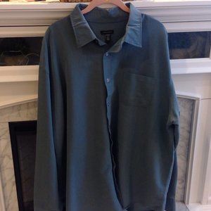 Van Heusen Men's causal button down shirt